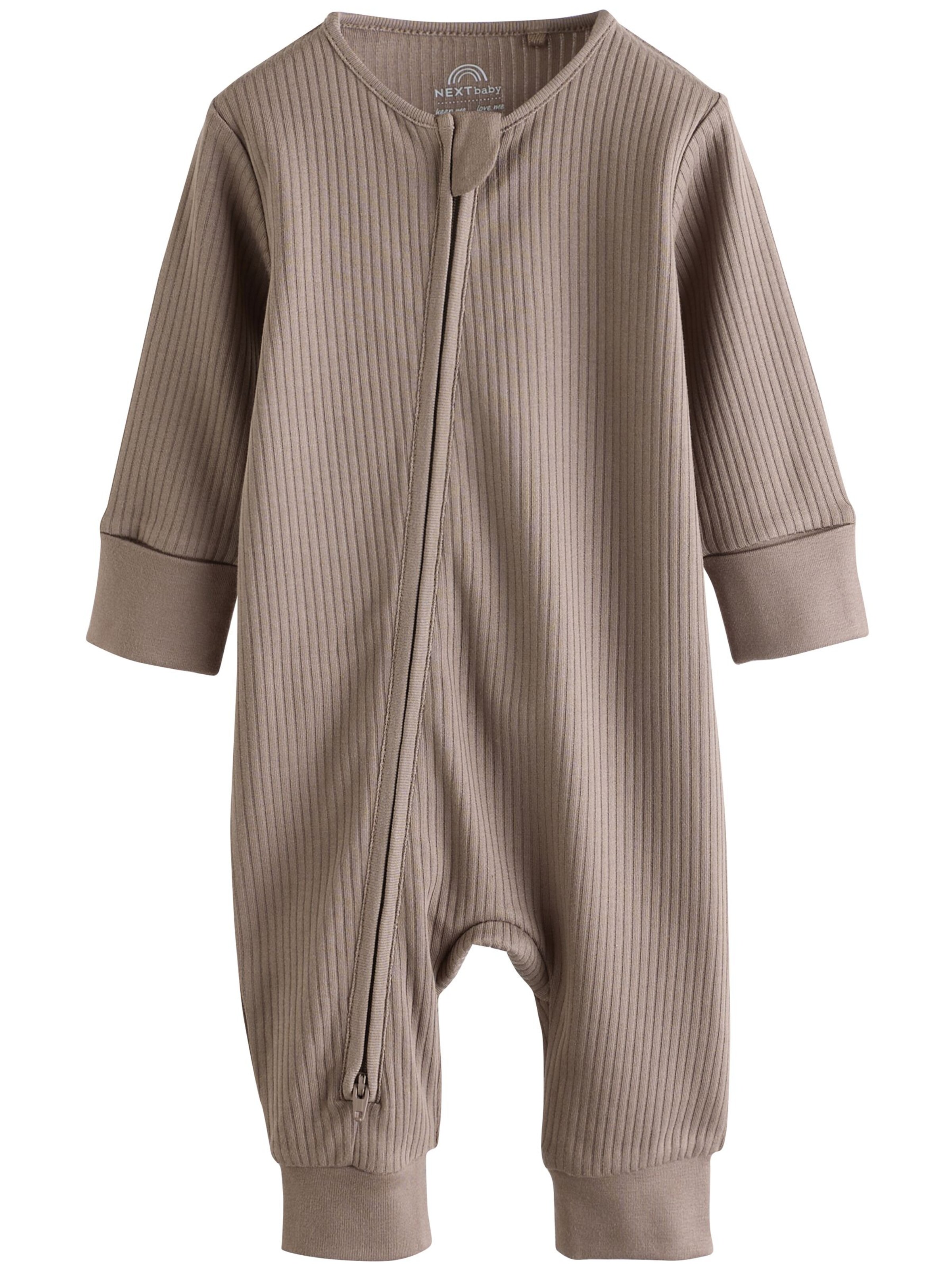 Pijamale de la Next pe maro