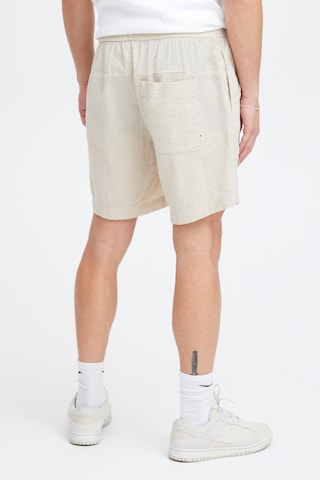 !Solid Regular Chino ' Frevne ' in Beige