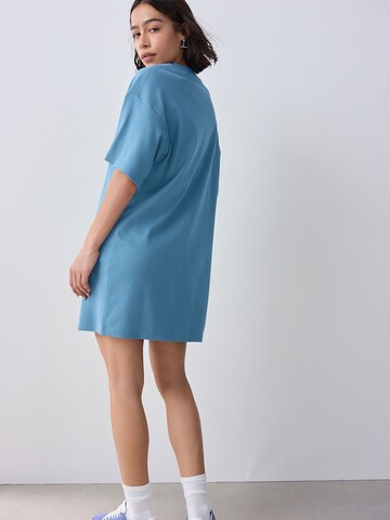 Robe Next en bleu