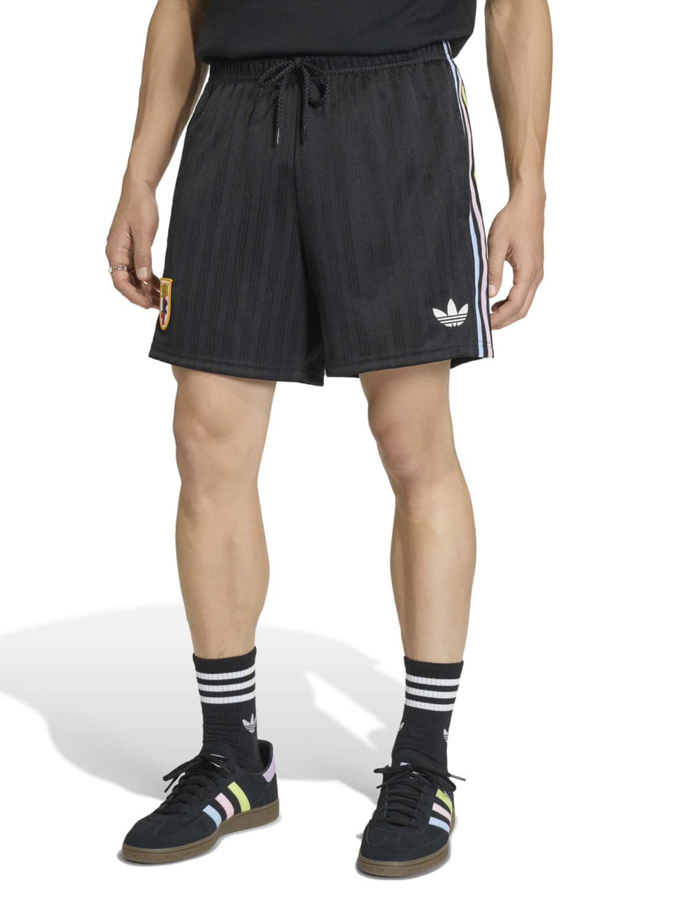 ADIDAS PERFORMANCE Loosefit Παντελόνι φόρμας 'Japan' σε μαύρο: μπροστά