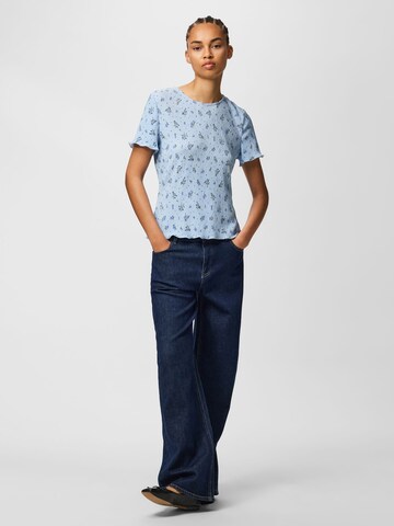Maglietta di PIECES in blu