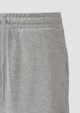 QS Regular Broek in Grijs