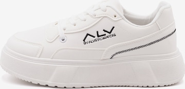 Baskets basses Alviero Martini en blanc : devant