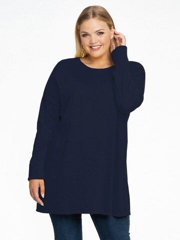 Yoek Sweater in Blue: front