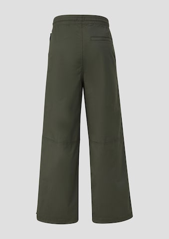 Loosefit Pantalon QS en vert : derrière