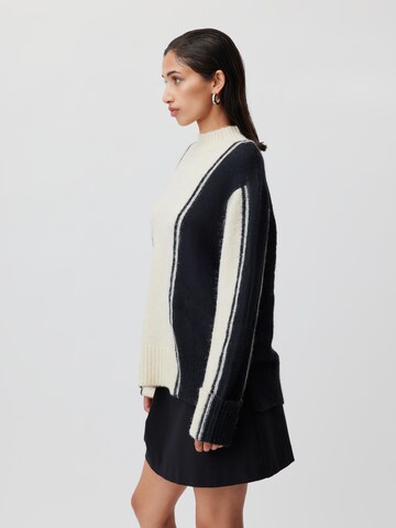 LeGer by Lena Gercke Pullover 'Saskia' i hvid