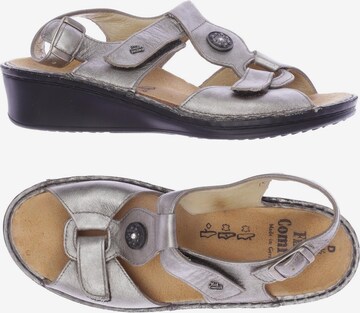 Finn Comfort Sandalen 36 in Silber: predná strana