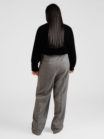 Lauren Ralph Lauren Plus Avar lõige Voltidega püksid 'TUMELO', värv hall
