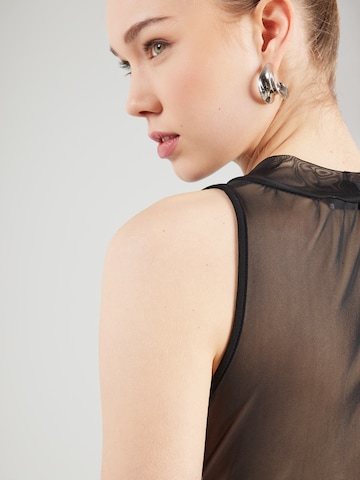 ABOUT YOU Top 'Charlotte' in Black