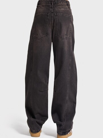 IT'S BASIC Baggy Jeans 'Baggy Mid Rise Jeans' in Zwart