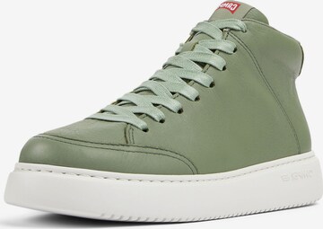 Sneaker alta 'Runner K21' di CAMPER in verde: frontale