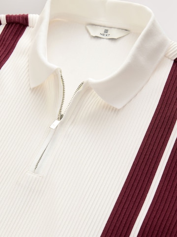 T-Shirt Next en blanc