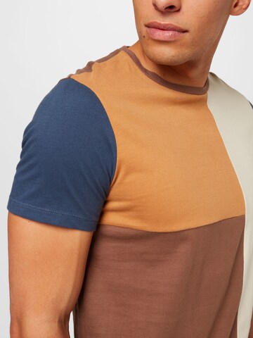 T-Shirt BLEND en marron