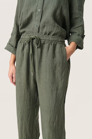 SOAKED IN LUXURY Loosefit Hose 'Auran' in Grün