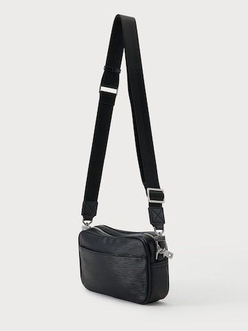 GUESS Crossbody Bag 'MILANO' in Black