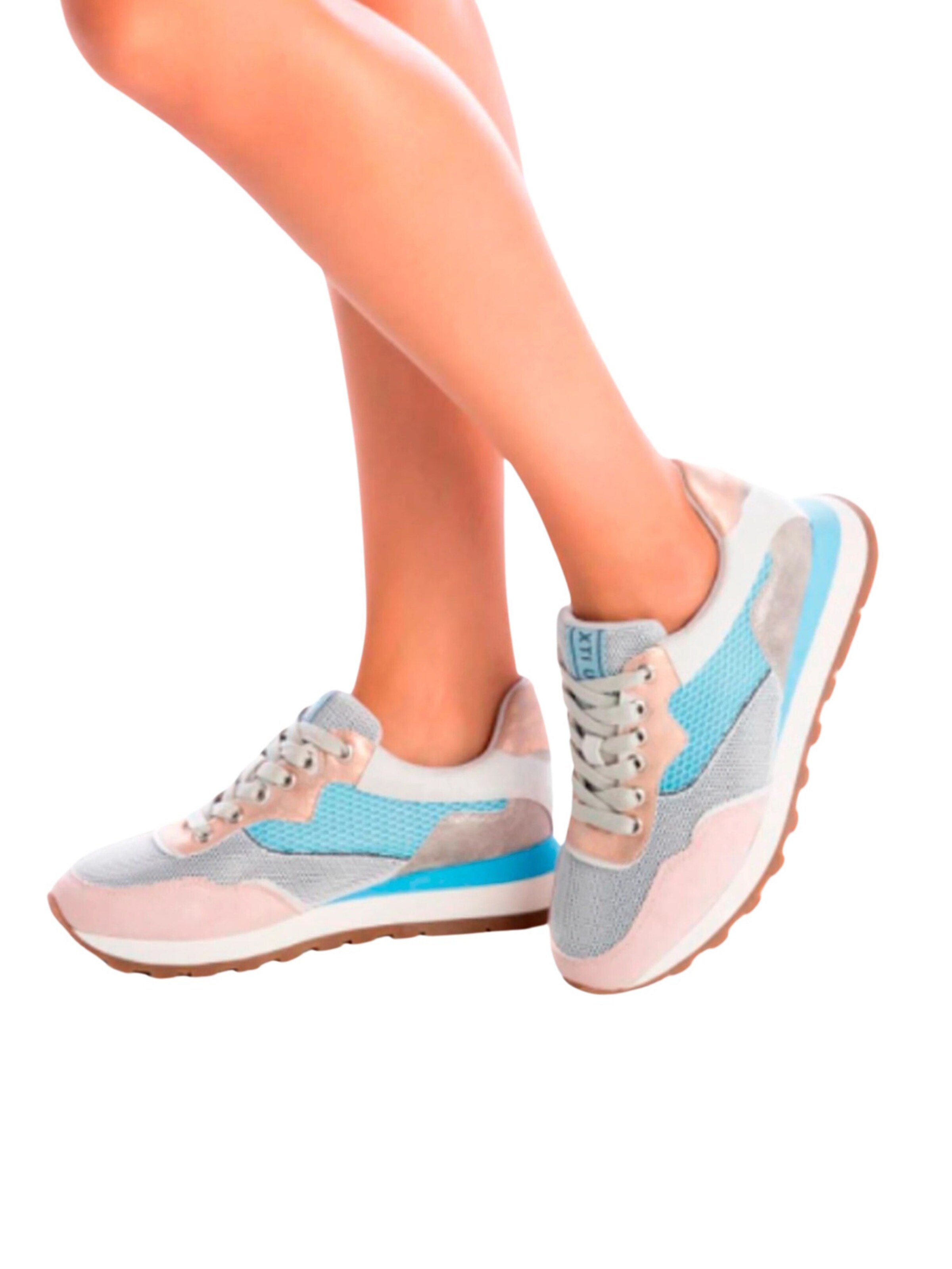 Xti Sneakers in Pink