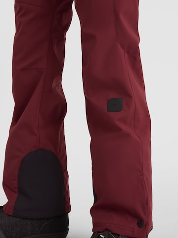 Effilé Pantalon de sport 'Star' O'NEILL en rouge