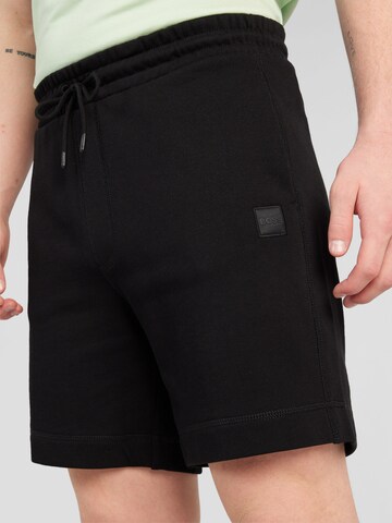 Regular Pantaloni 'Sewalk' de la BOSS pe negru