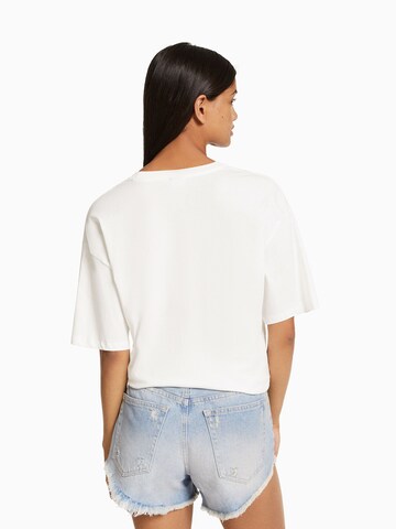 T-shirt Bershka en blanc