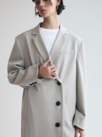 Pull&Bear Between-seasons coat in Beige