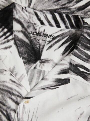 JACK & JONES Mugav suurus Triiksärk 'Flow', värv valge