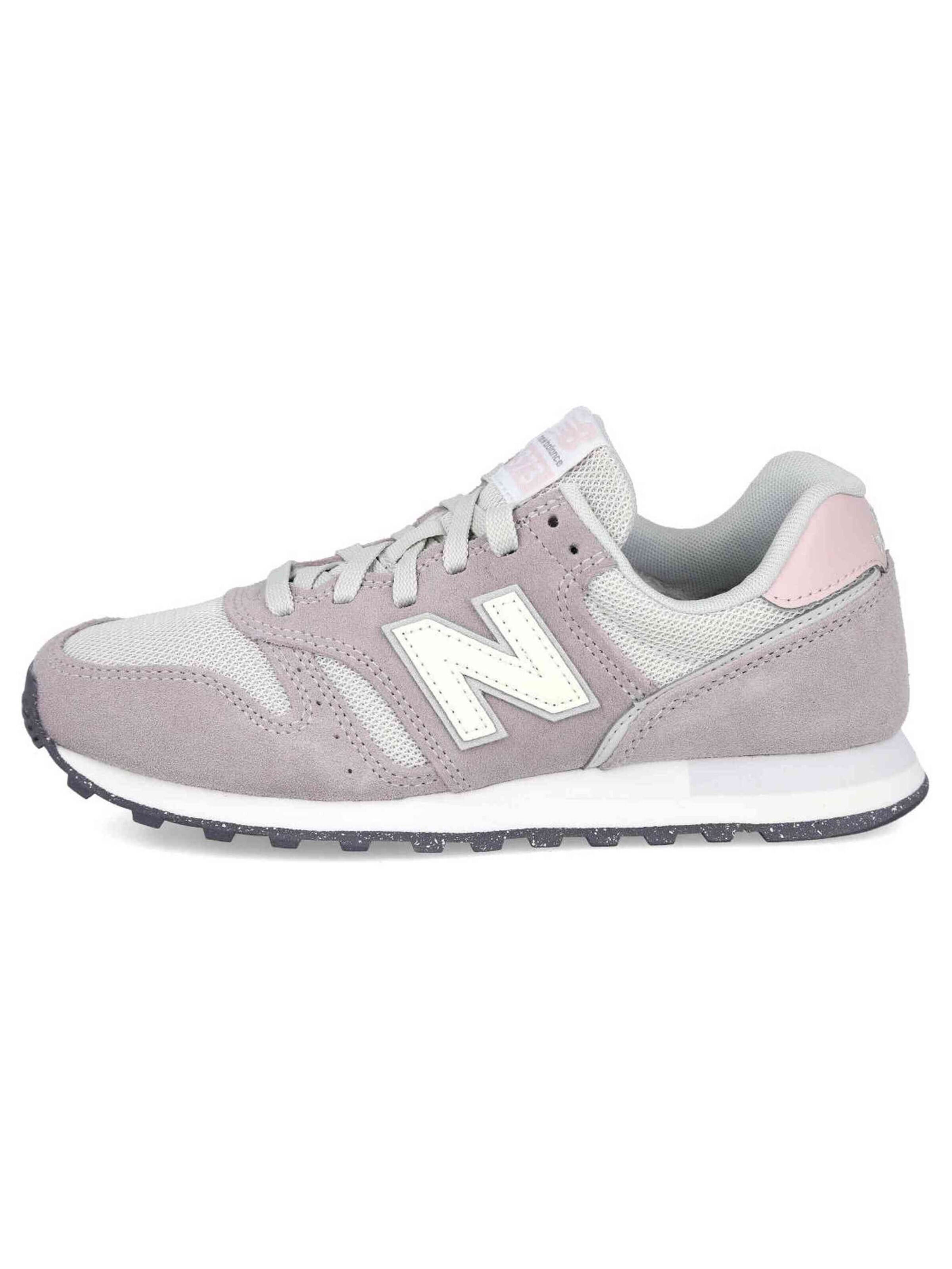 new balance Sports shoe in Grey