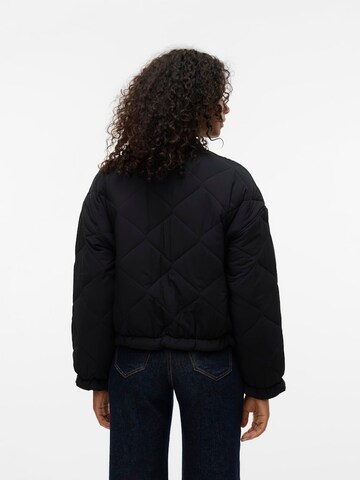 Veste mi-saison 'Yrsa'' VERO MODA en noir