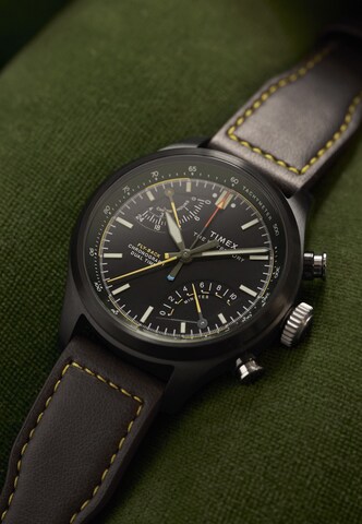 Montre à affichage analogique 'Waterbury Ace Fly-Back' TIMEX en marron
