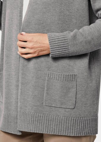 Goldner Gebreid vest in Grijs