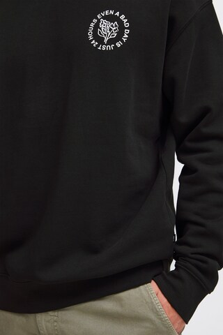 !Solid Sweatshirt Pullover in Schwarz