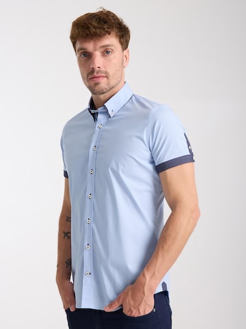 7Camicie Slim fit Business Shirt 'Iconic' in Blue: front