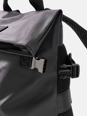 GUESS Backpack 'Arezzo' in Black