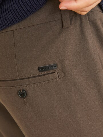 JACK & JONES Slimfit Chinosy 'JPSTMarco JJConnor' w kolorze brązowy