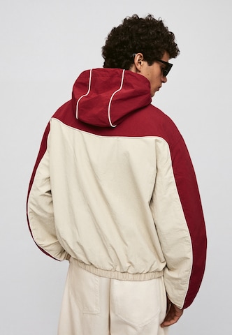 Giacca di mezza stagione di Bershka in rosso