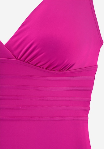 LASCANA Triangle Swimsuit in Pink