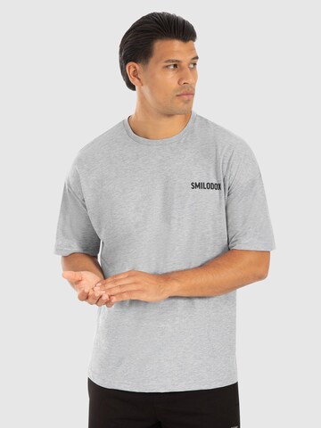 T-Shirt ' Cyris ' Smilodox en gris : devant