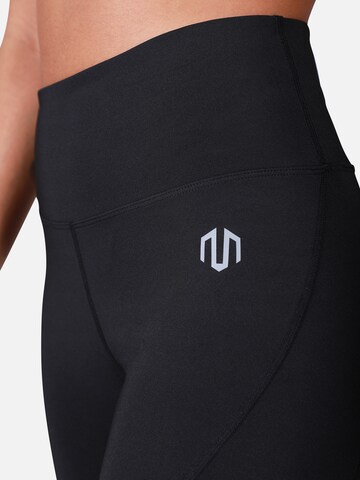 MOROTAI Skinny Sporthose 'CROPPED' in Schwarz