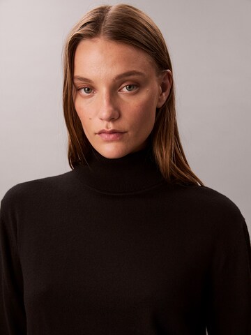 Calvin Klein Sweater in Black