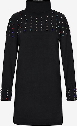 Rochie tricotat de la faina pe negru: față