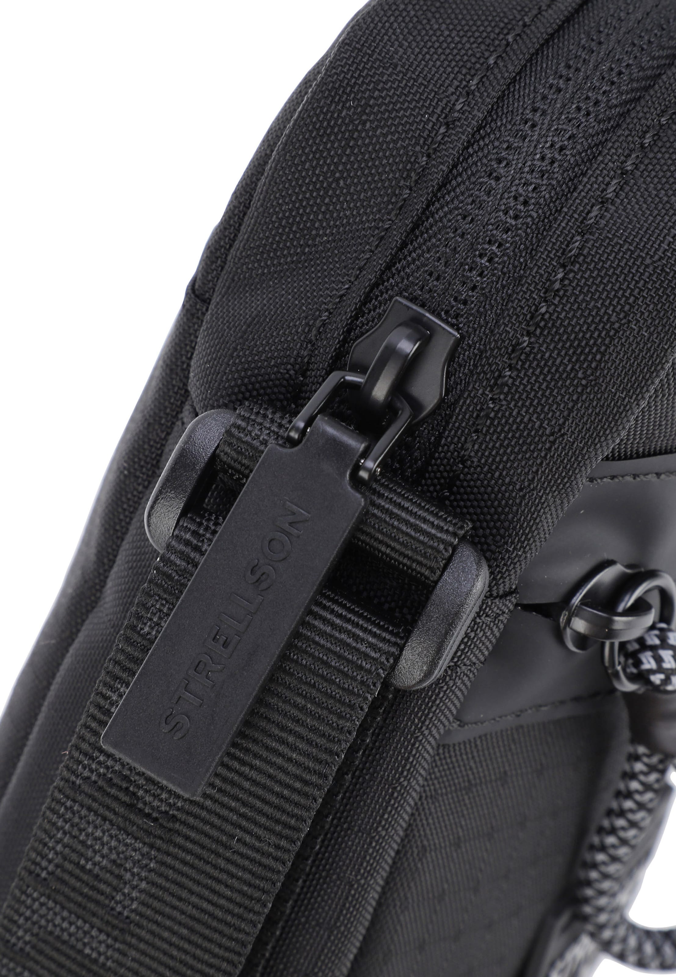 STRELLSON Schoudertas 'Northwood Clint' in Zwart