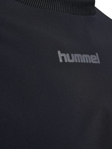 Hummel Sportsweatshirt in Zwart