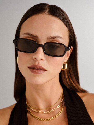 Lunettes de soleil 'PILFERER' LE SPECS en noir : devant