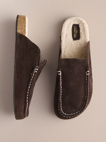 Next Huisschoen in Bruin