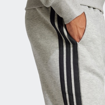 ADIDAS SPORTSWEAR Конический (Tapered) Спортивные штаны в Серый