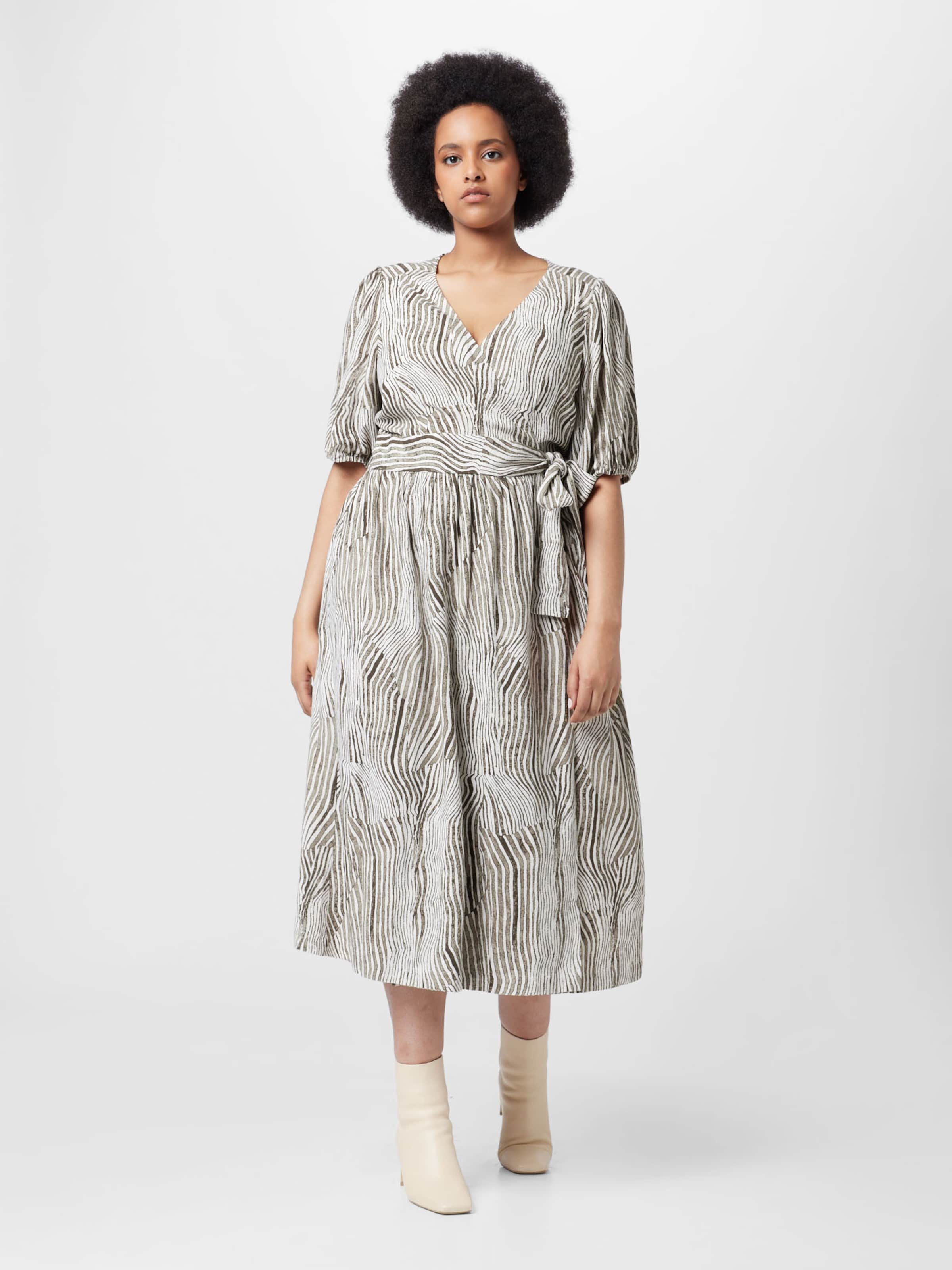 Curve femme sale