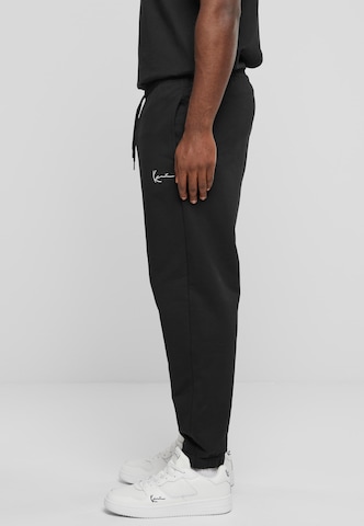 Effilé Pantalon Karl Kani en noir