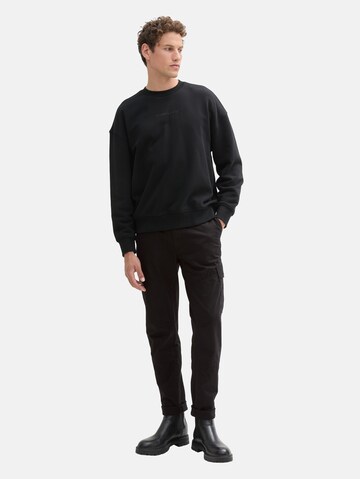 TOM TAILOR DENIM Tapered Cargo nadrágok - fekete
