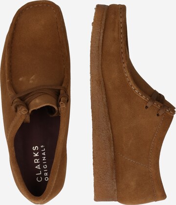 Clarks Originals Мокасины 'Wallabee' в Коричневый