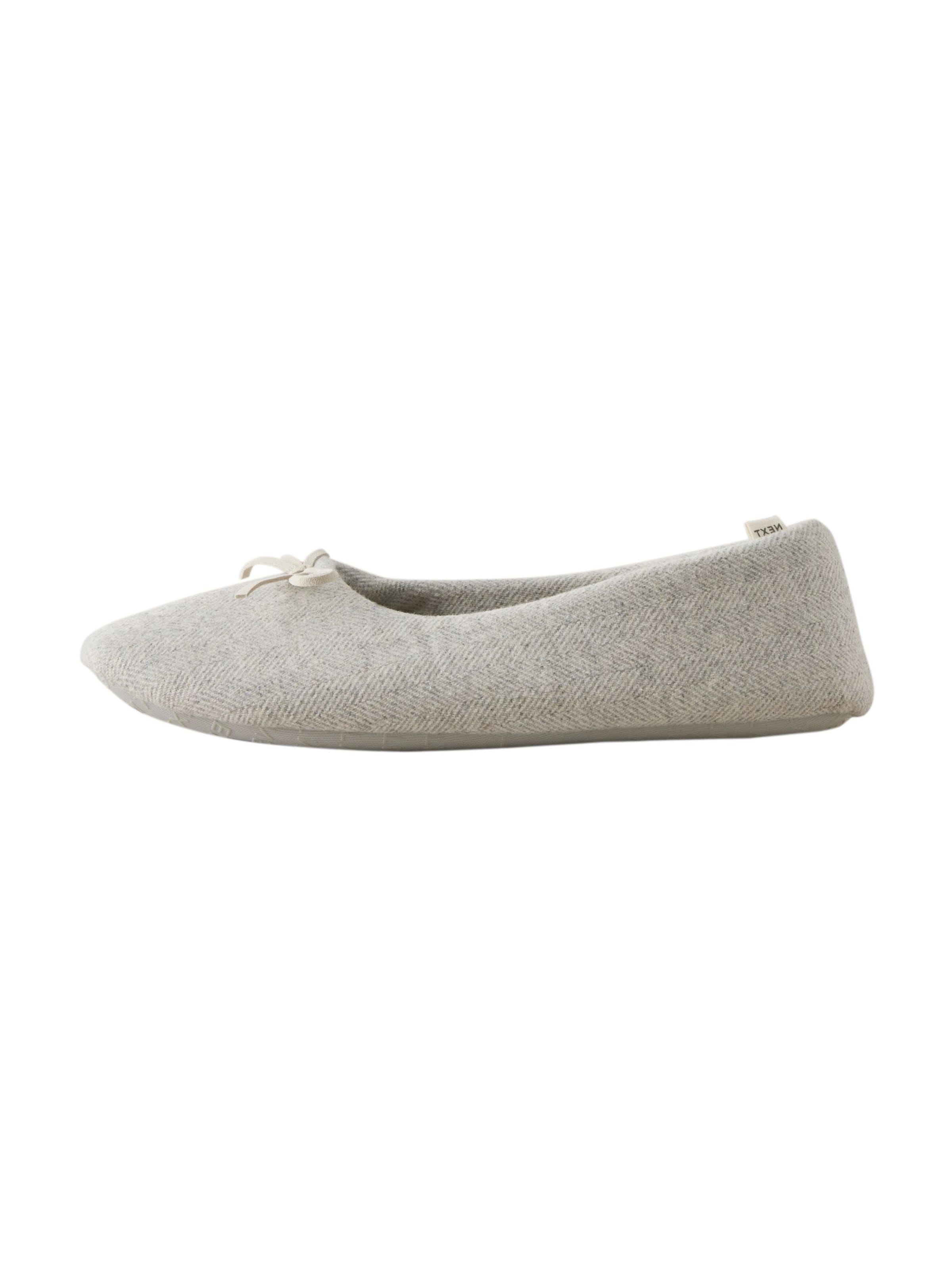 Ballerina di Next in grigio: frontale