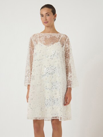 Robe de cocktail 'YASNELDA' YAS en beige : devant